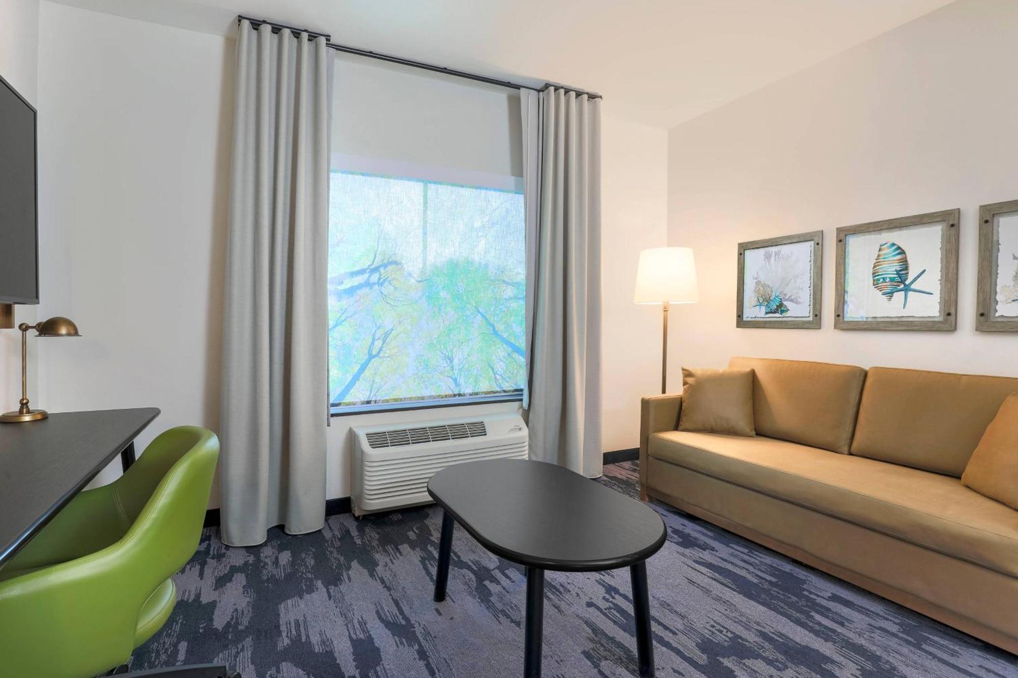 Fairfield By Marriott Inn & Suites Cape Coral North Fort Myers מראה חיצוני תמונה
